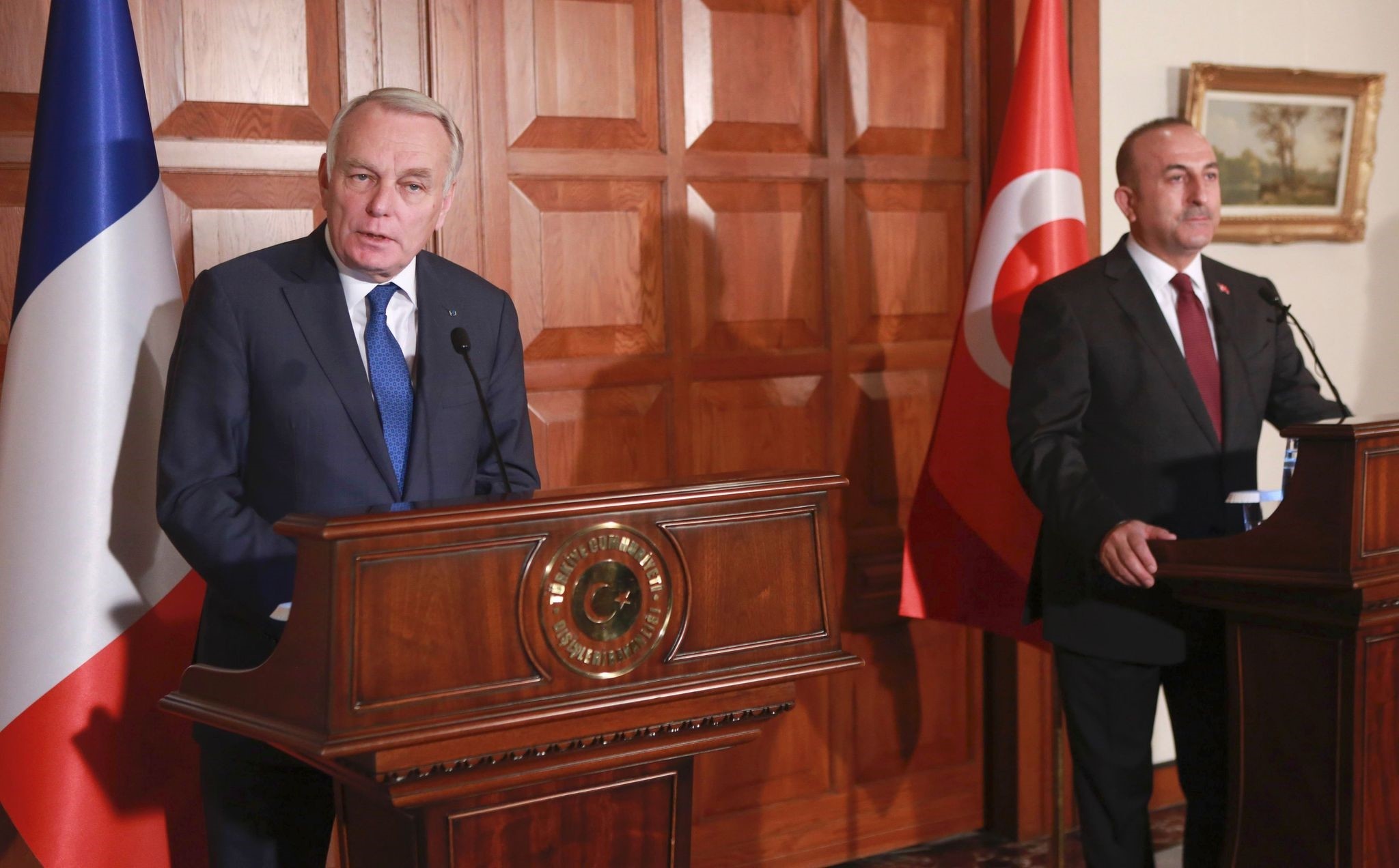France's Foreign Minister Jean-Marc Ayrault (L), speaks during a joint news conference with Turkey's Foreign Minister Mevlu00fct u00c7avuu015fou011flu. (AFP Photo)