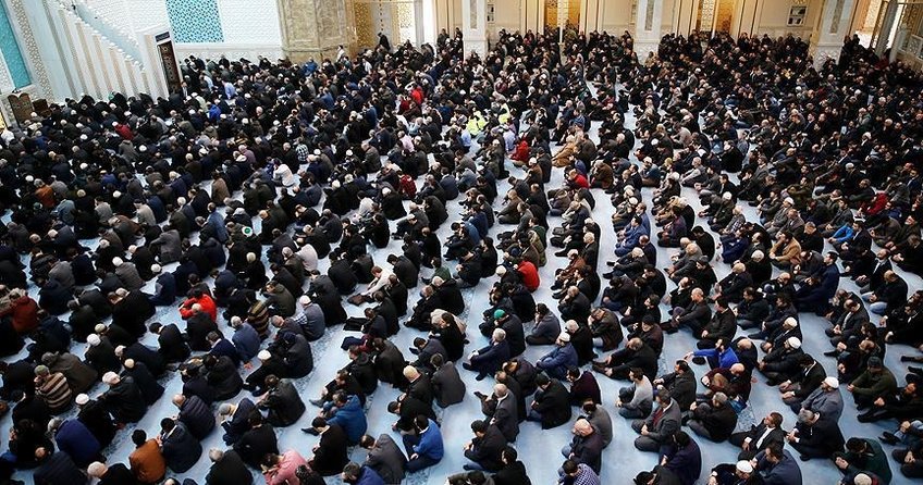 Cuma hutbesinde oruç ve Kuran-ı Kerim vurgusu