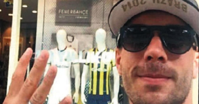 Fenerium’un önünde 4 yıldız göndermesi