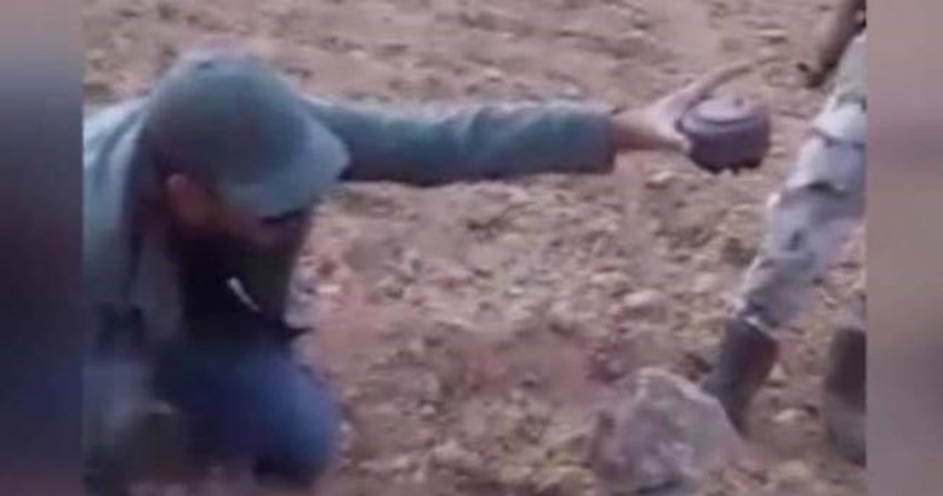 ÖSO Komutanı Fehim İsa mayını elleriyle çıkarttı