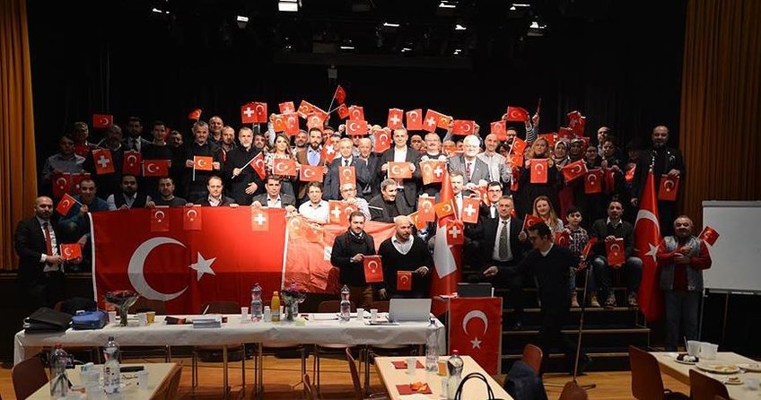 İsviçre’deki Türk STK’lerden Zeytin Dalı Harekatı’na destek