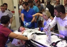 2 yaşındaki çocuk iş makinesinin altında kaldı