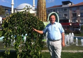 Başörtü çiğneyen 65 yaşındaki adama 3 yıl istendi