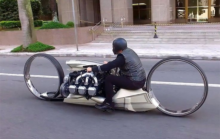 UÇAK MOTORUNDAN MOTOSİKLET YAPTI