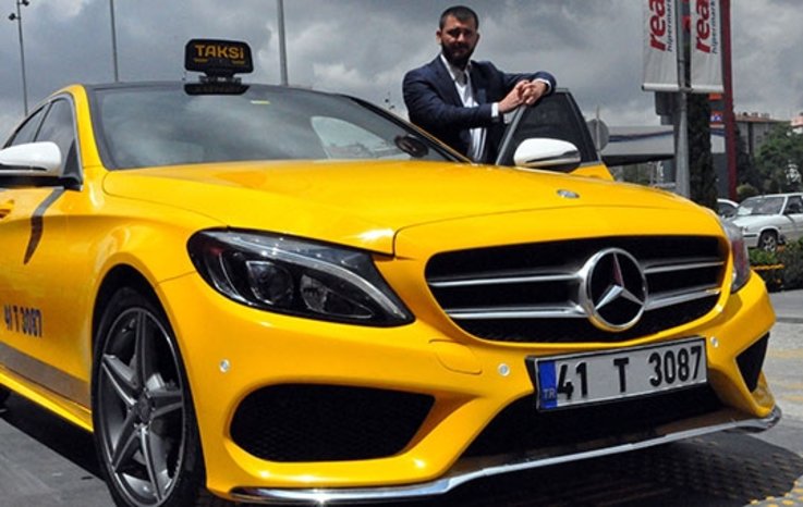 200 BİN LİRALIK LÜKS OTOMOBİLİ TAKSİYE ÇEVİRDİ! TAKSİMETRE...