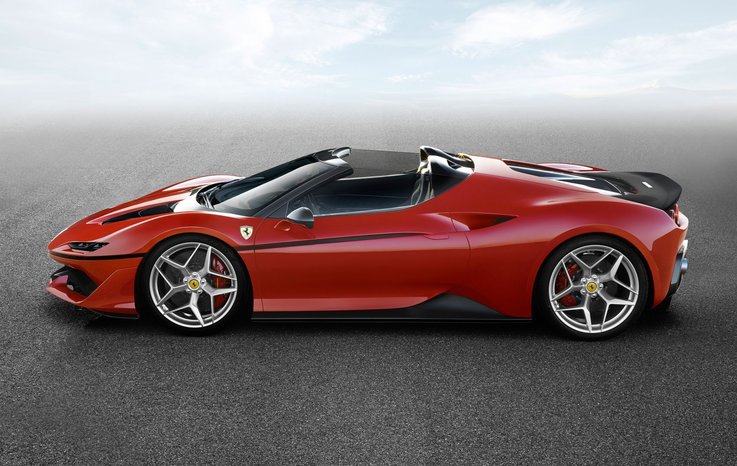 FERRARİ'YE TASARIM ÖDÜLÜ