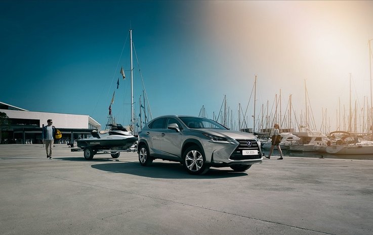LEXUS'UN LÜKSLERİ KALAMIŞ MARİNA'DA