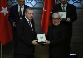 Cumhurbaşkanlığı Kültür ve Sanat Büyük Ödülleri'nde dikkat çeken kare