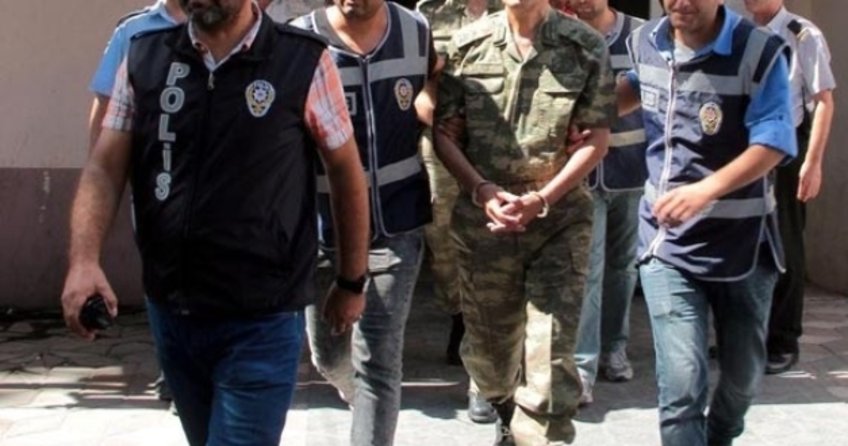 İmralı'da görevli 1 yüzbaşı ve 2 astsubaya gözaltı
