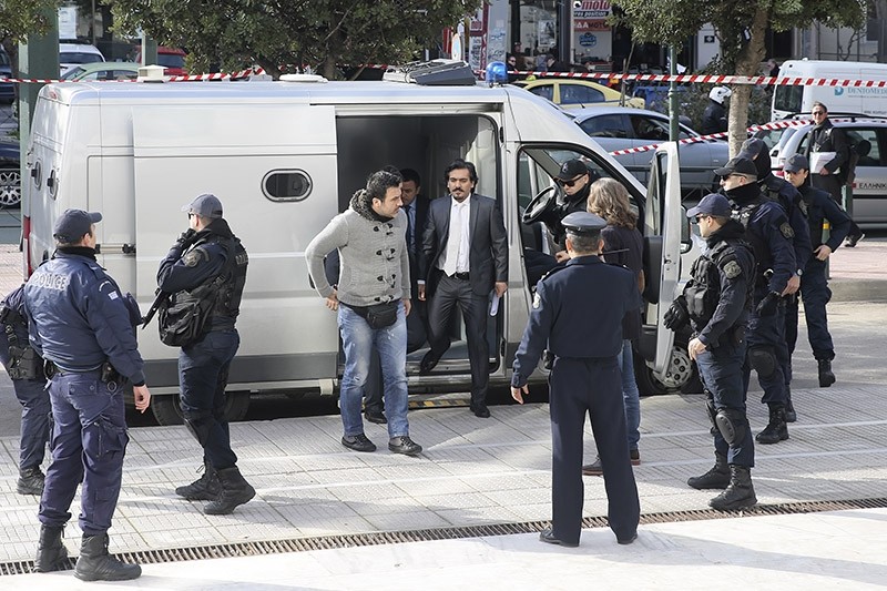 FETu00d6-linked coup officers are being brought to Greek court for trial. Jan. 23, 2017. (AA Photo)