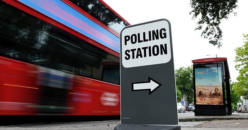 İngiltere’de yerel seçimde iktidar beklenen kaybı yaşamadı