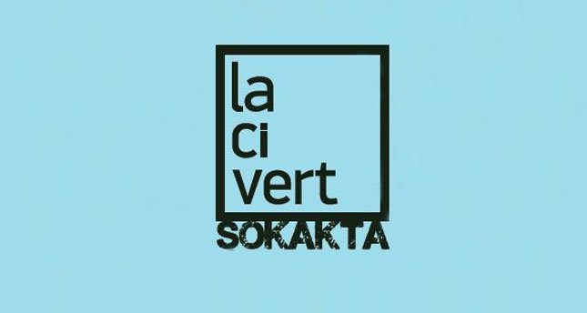 Lacivert sokakta