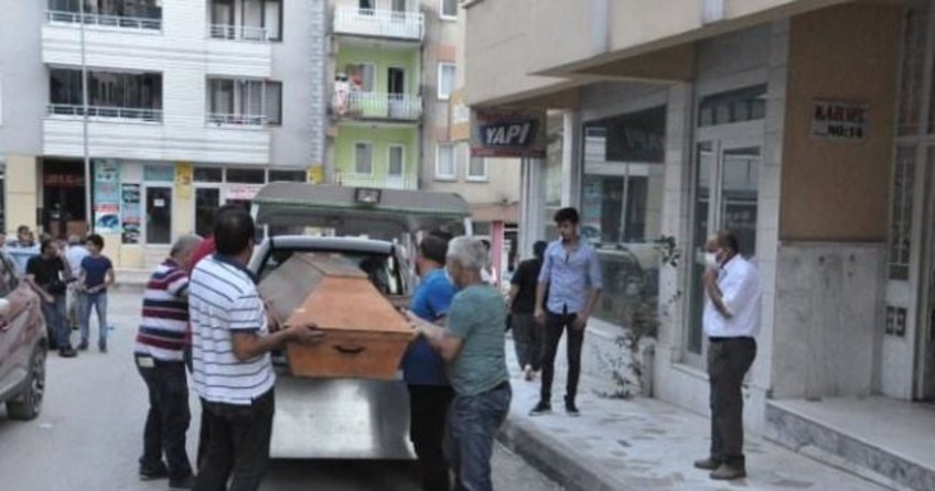 117 yaşındaki kadın evinde ölü bulundu