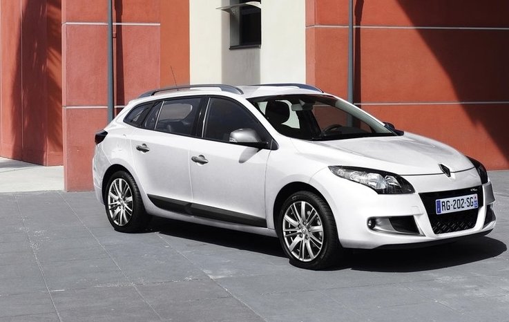 RENAULT MEGANE’NIN AKÜSÜ ZAYIFLADI MI?