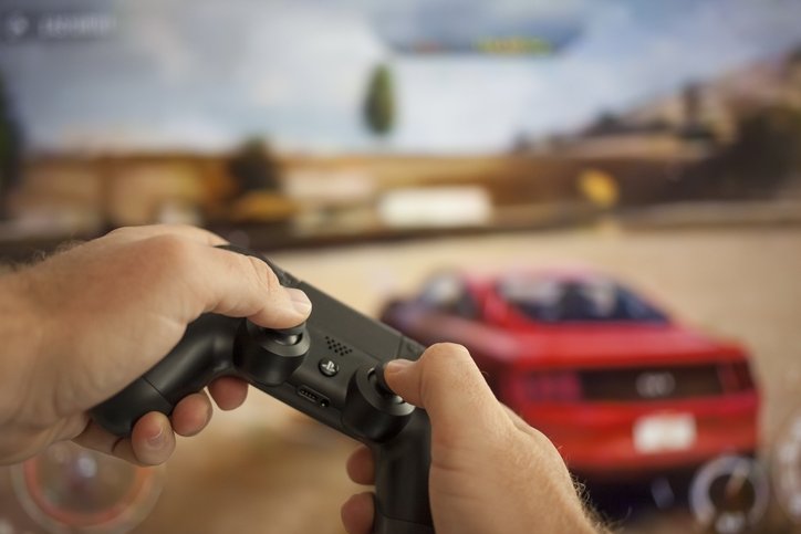 Playstation Plus Nisan Ayi Ucretsiz Oyunlari Esquire