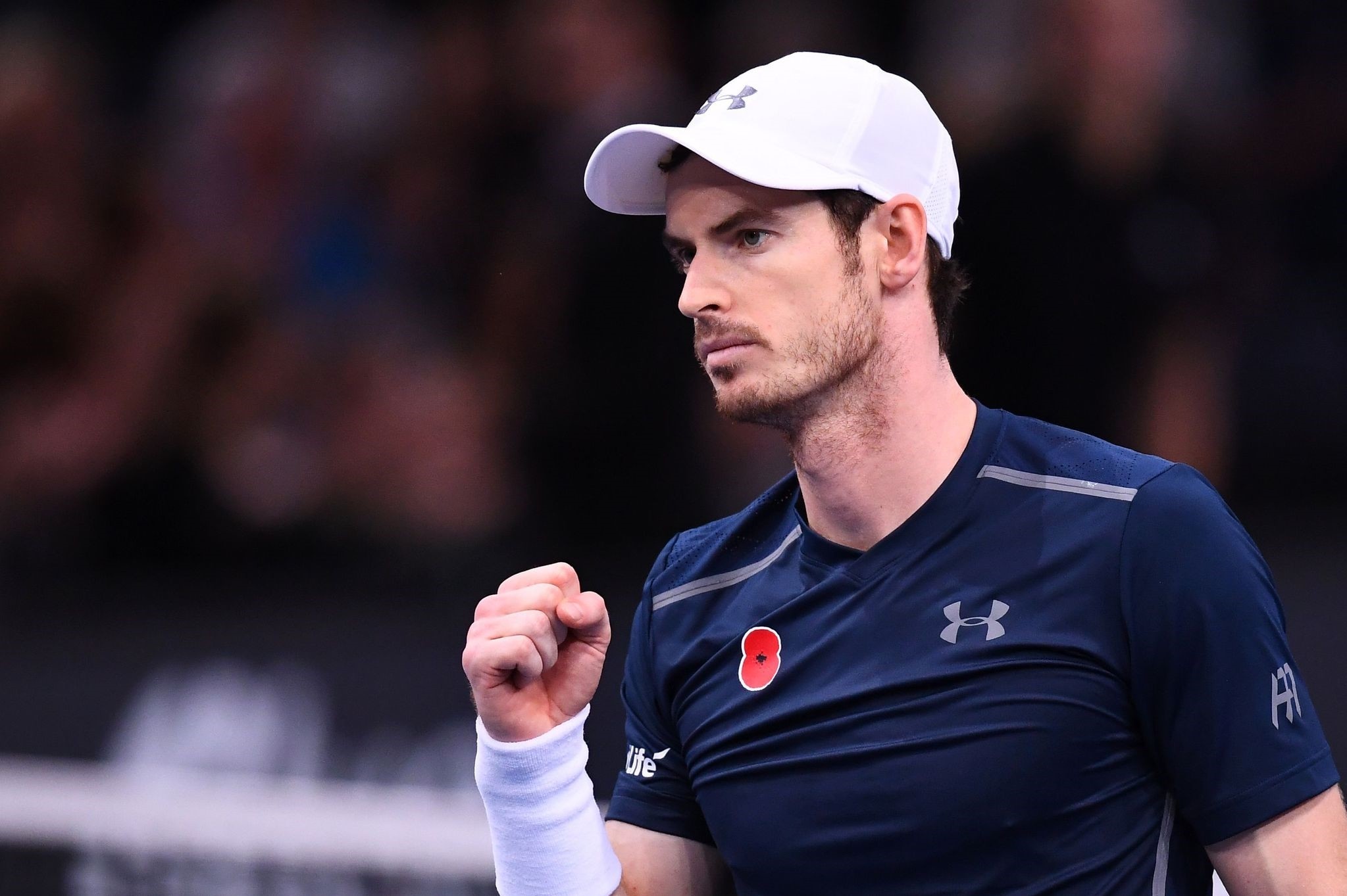 Murray celebrates after winning his quarter-final tennis match against Tomas Berdych at the ATP World Tour Masters 1000 indoor tournament in Paris on Nov. 4, 2016. (AFP Photo)