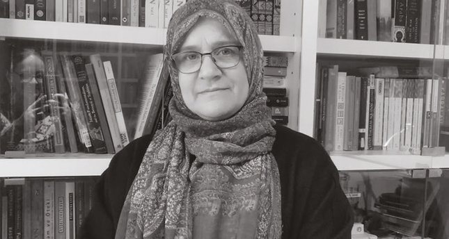 Babalık kayboldu, şimdi annelik de kayboluyor. Çocuklarımızı kurumlar yetiştiriyor