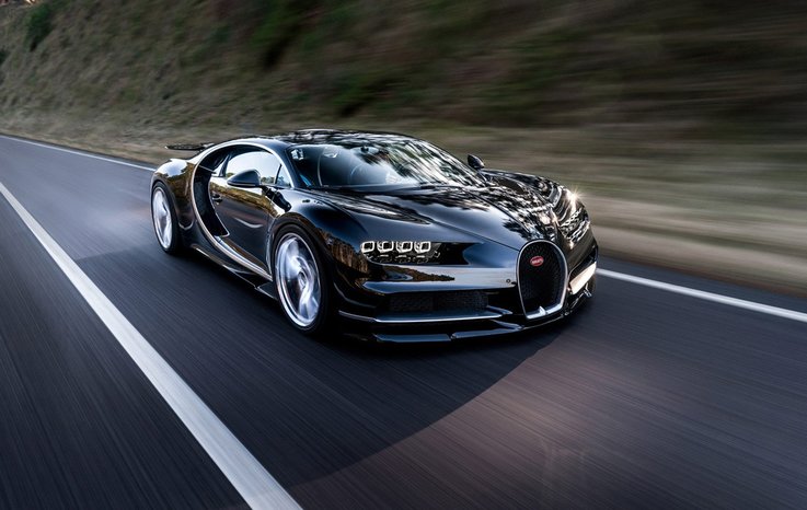 BUGATTİ DİVO GELİYOR!