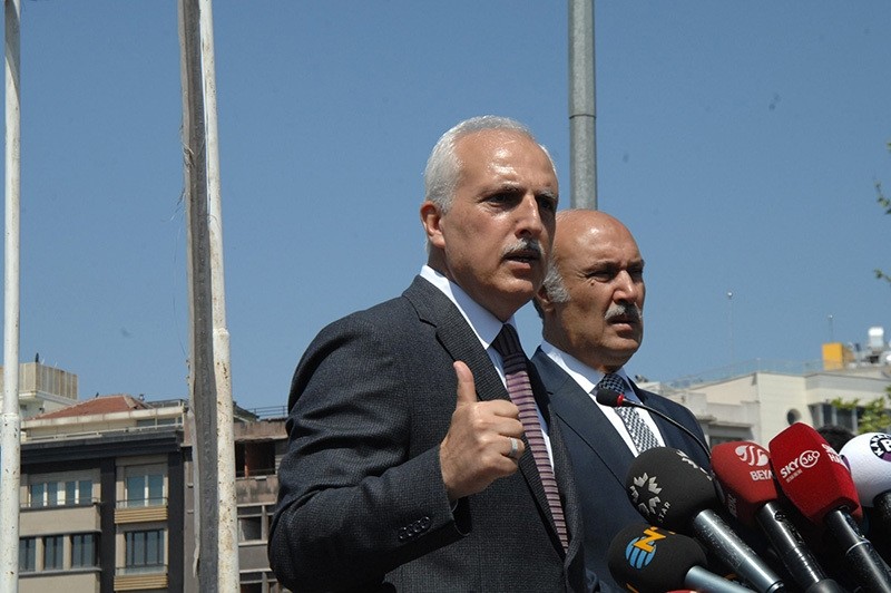 Former Istanbul Governor Hu00fcseyin Avni Mutlu (R) is giving a press statement with Hu00fcseyin u00c7apku0131n, former police chief, on April 30, 2013. (Photo: Sabah / Mustafa Kaya)