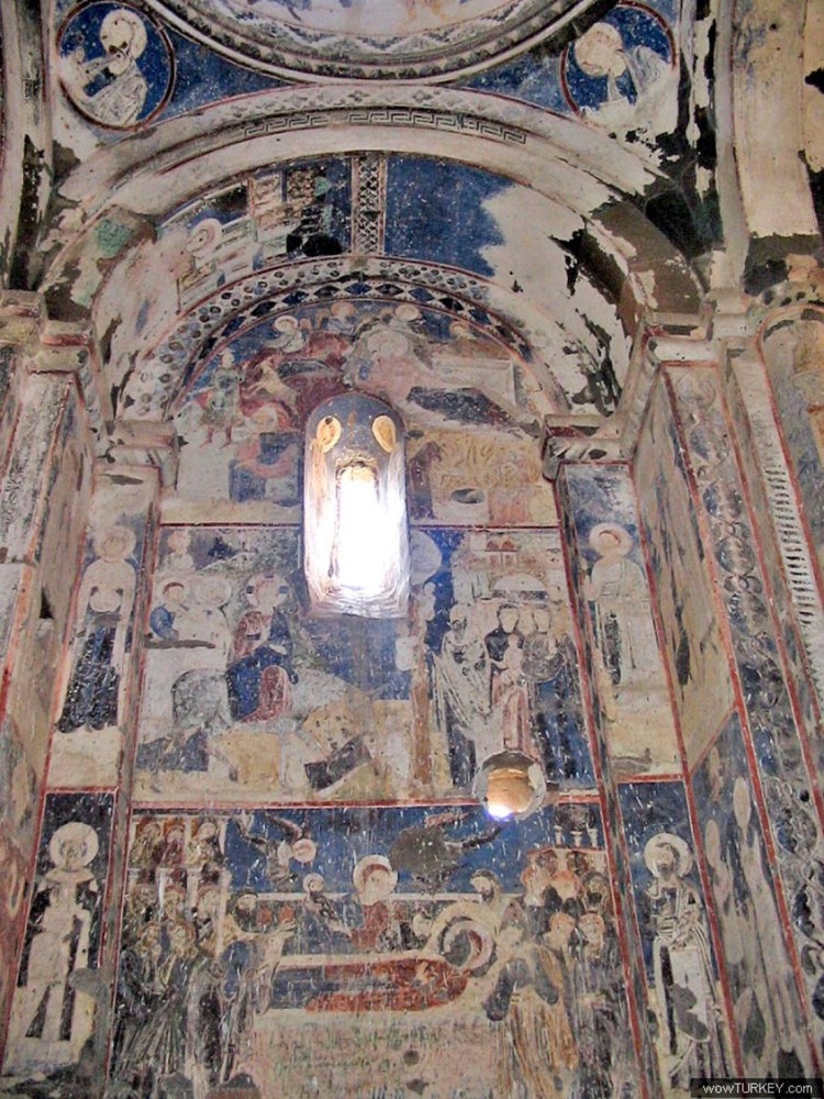 Ani hosted empires and kingdoms throughout its history, from the Bagratid Kingdom of Armenians to Byzantine, before Seljuk Sultan Alparslan conquered the area in 1064.