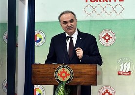 Bilim Teknoloji ve Sanayi Bakanı Özlü: ''KOBİ'lere verilen krediye 770 bin başvuru geldi'' dedi.