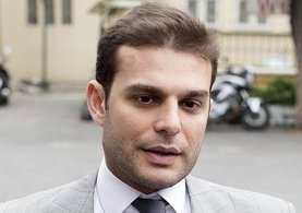 Ünlü oyuncu Mehmet Aslan gözaltına alındı