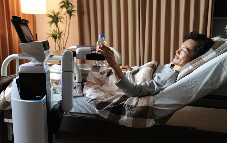 TOYOTA, FELÇLİ HASTALAR İÇİN ÖZEL ROBOT GELİŞTİRDİ