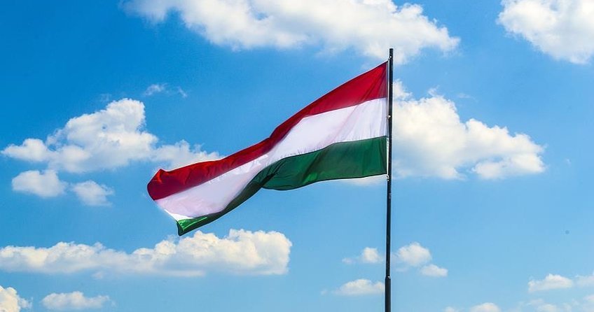 Macaristan’da İslam karşıtı afişe tepki
