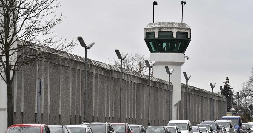 Berlinde cezaevinden dört mahkum kaçtı