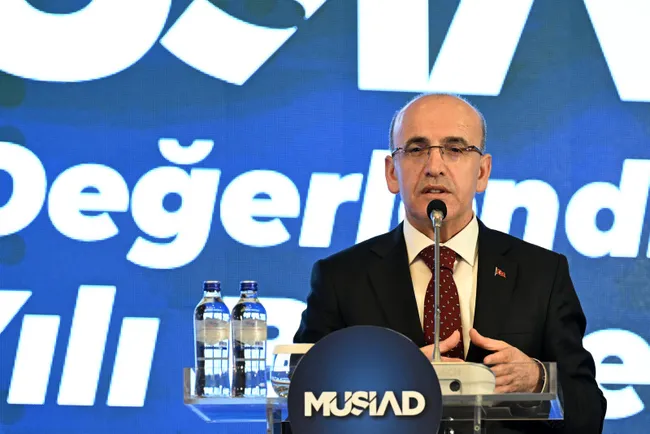 bakan-simsekten-para-politikasi-ve-enflasyon-mesaji-1704365683865.jpg
