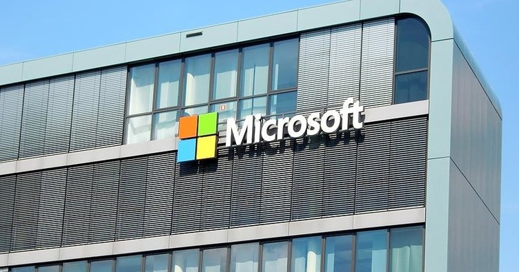 Microsoft satışlarını yüzde 16 artırdı