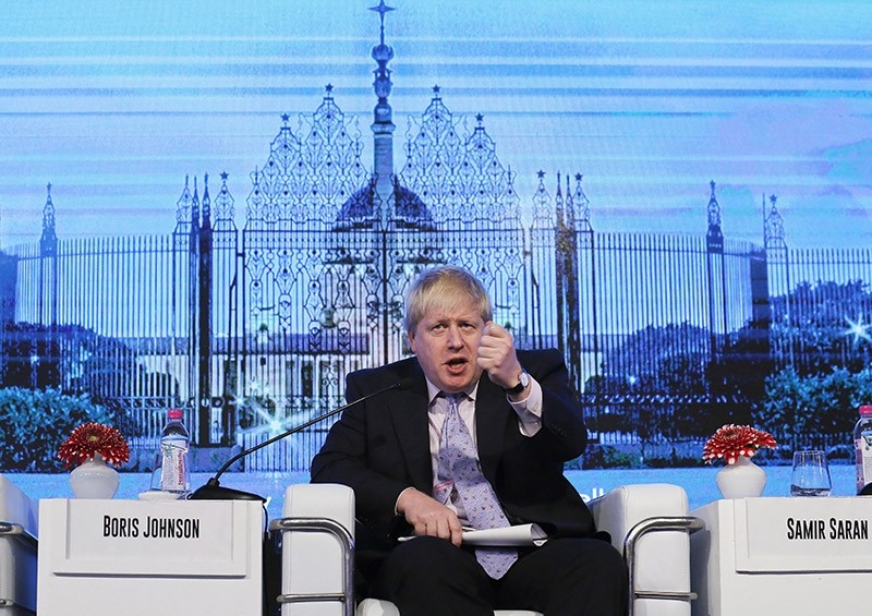 British Foreign Secretary Boris Johnson addresses the 2nd Raisina Dialogue event in New Delhi, India on Jan. 2017. (EPA Photo)