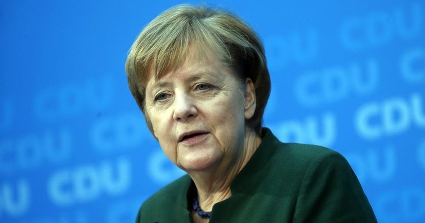 Merkel: SPD ile görüşmeler yapmaya hazırız