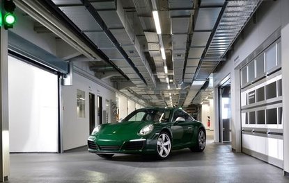 Bir milyonuncu Porsche 911 banttan indi