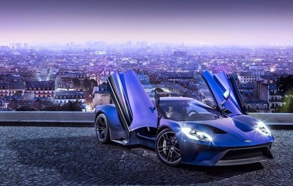 Frankfurt Otomobil Fuarı'nda 10 süper spor otomobili satın aldı!