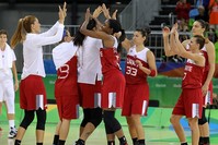 Players of Turkey celebrate their win at the end of the women's preliminary round Group A match between Belarus and Turkey for the Rio 2016 Olympic Games at the Youth Arena in Deodoro, Rio de Janeiro, Brazil, Aug 11, 2016. (EPA Photo)