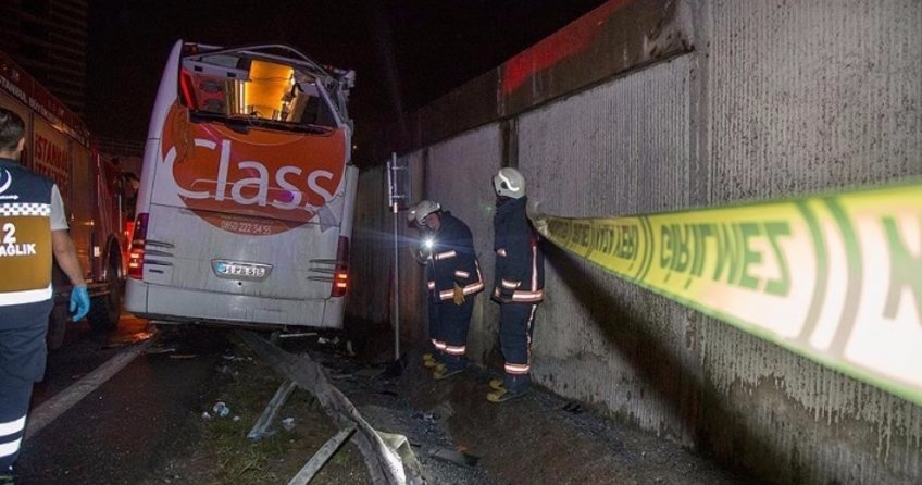 İstanbul Otogarı girişinde kaza: 1 ölü, 2 yaralı