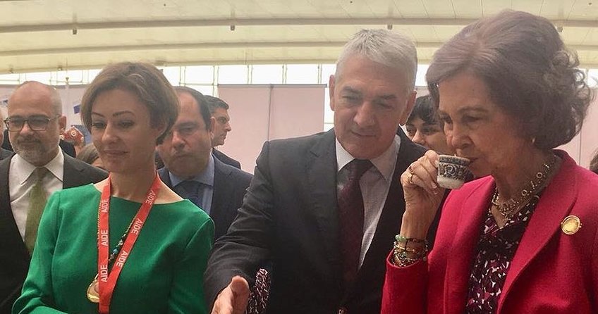 İspanya Kraliçesi’ne Türk kahvesi ikram ettiler