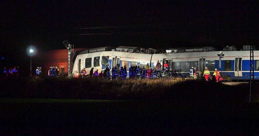 Almanyada tren kazası: 41 yaralı