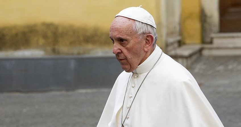 Papa: İslam’ın terörizmle bir tutulması yalan ve saçmalık