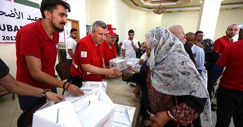 Türk Kızılayı Gazzede ihtiyaç sahiplerine ulaştı