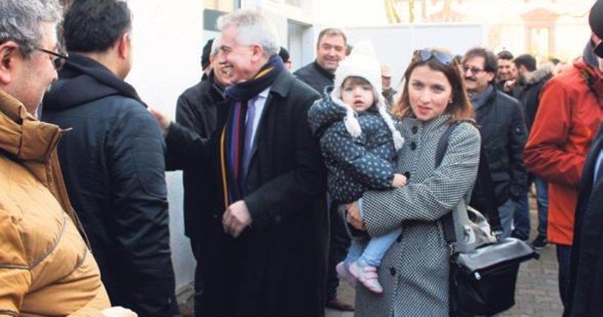 Başkan Feldmann Türklerden oy istedi