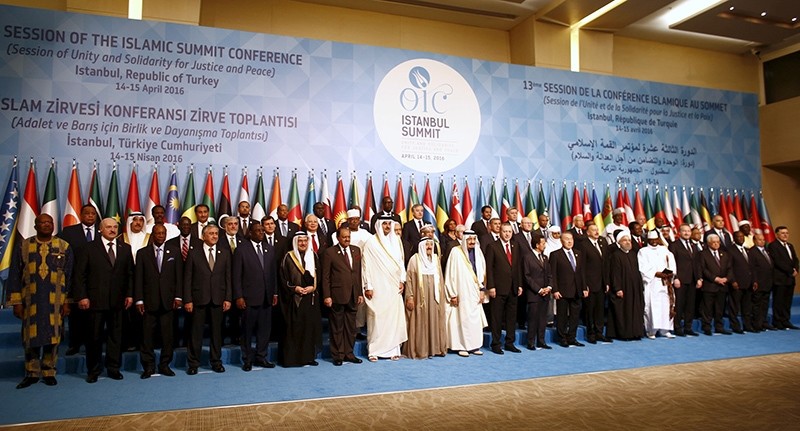 Leaders and representatives of the Organisation of Islamic Cooperation (OIC) member states pose for a group photo during the Istanbul Summit in Istanbul, Turkey April 14, 2016. (Reuters Photo)