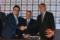 Turkish Airlinesu2019 Chairman u0130lker Aycu0131 (L) shakes hands with THY Euroleague CEO Jordi Bertomeu in the signing ceremony to host THY Euroleague 2017 Final Four in Istanbul.