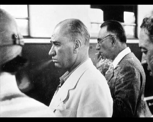 ataturk un hic bilinmeyen 300 fotografi galeri extra 18 mart 2014 sali