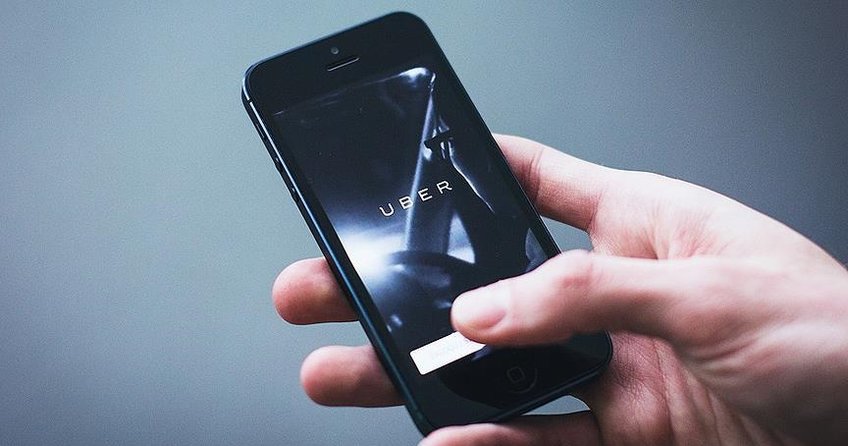 Uber, canlı yayın yapan sürücüyü kovdu
