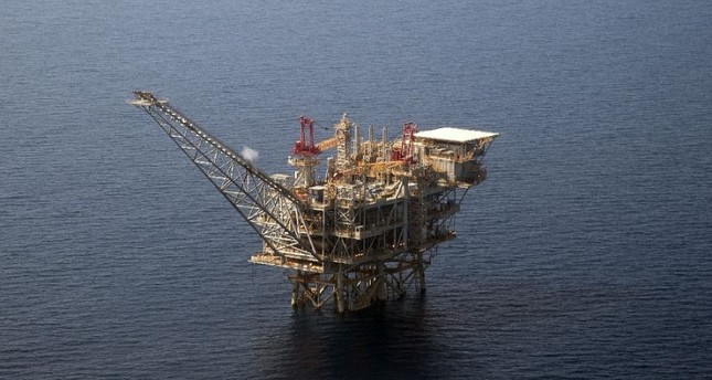 An Israeli natural gas drilling platform in the Mediterranean. The normalization of ties between Turkey and Israel proposes the transfer of Mediterranean gas to Europe through Turkey.
