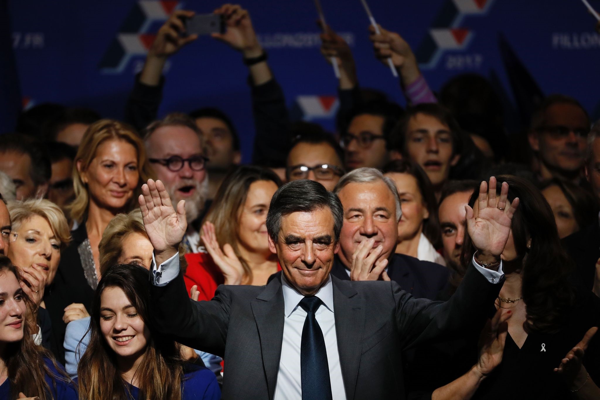 Francois Fillon (C) (AFP Photo)