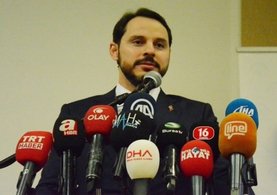 Haftaya ilk LNG gemisi devrede