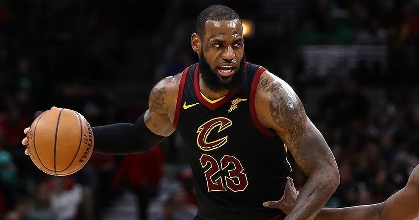 LeBron James, Jordanın rekoruna ortak oldu